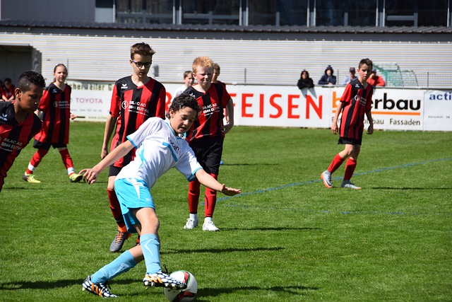 门兴格拉德巴赫3-0大胜海登海姆，町野修斗、哈里斯-塔巴科维奇破门